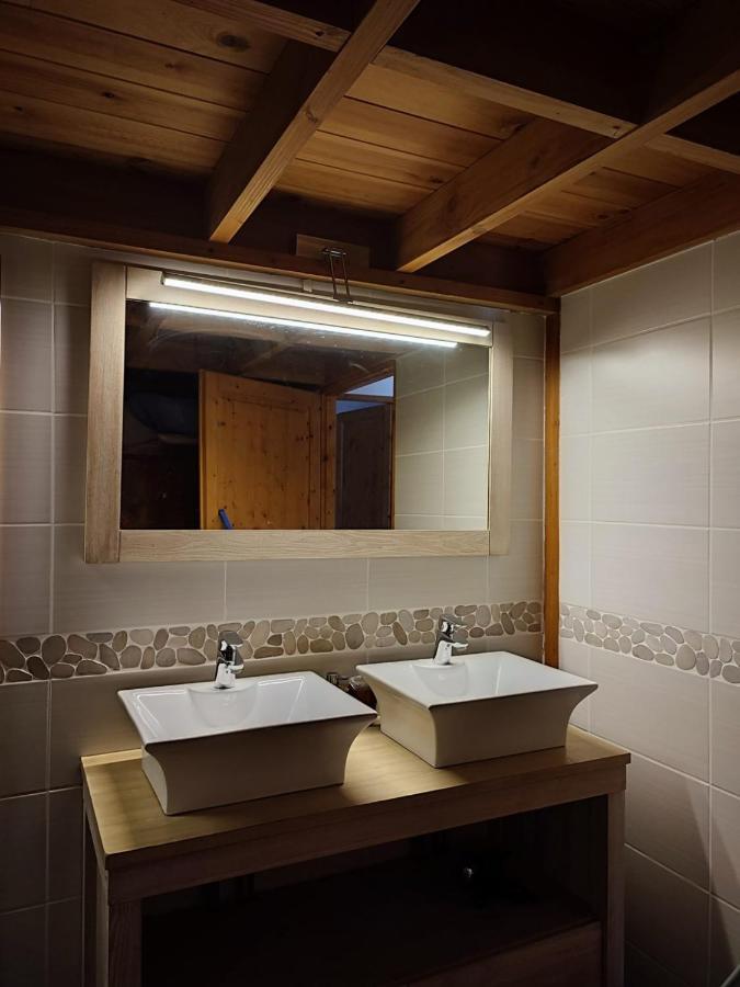 Domaine Les Cascades Bed & Breakfast Ribaute ภายนอก รูปภาพ